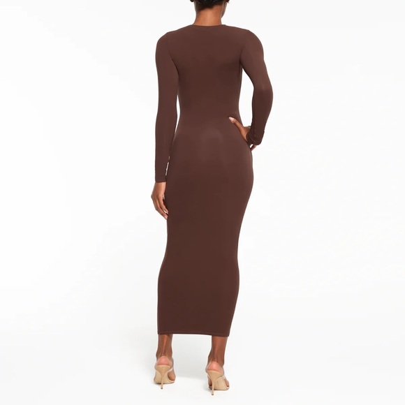 SKIMS Fits Everybody Crew Neck Long Sleeve Dress | Cocoa | Size S - Picture 3 of 7